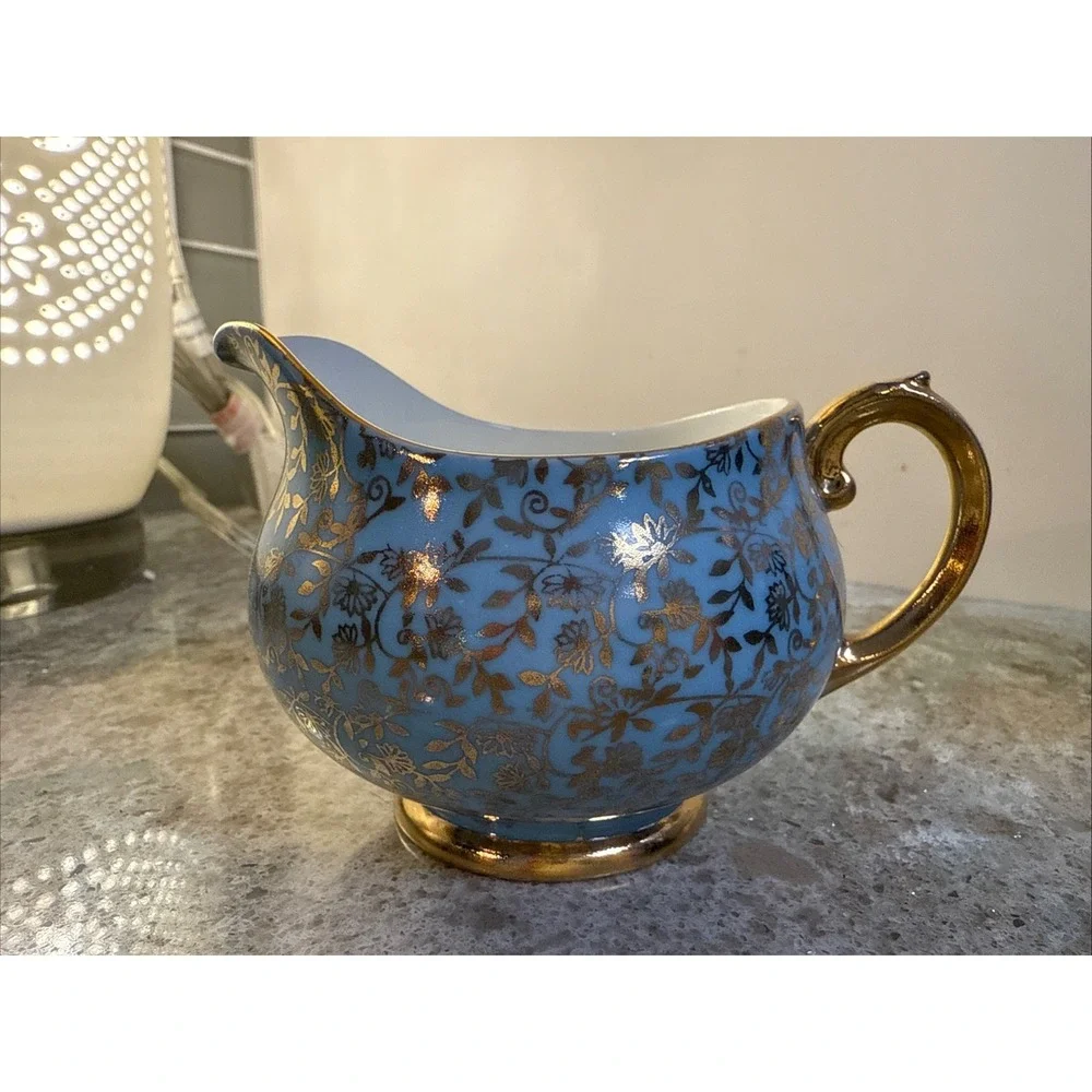 George Jones & Sons JON158 England Sugar‎ & Creamer Gold Floral Lace Footed RARE